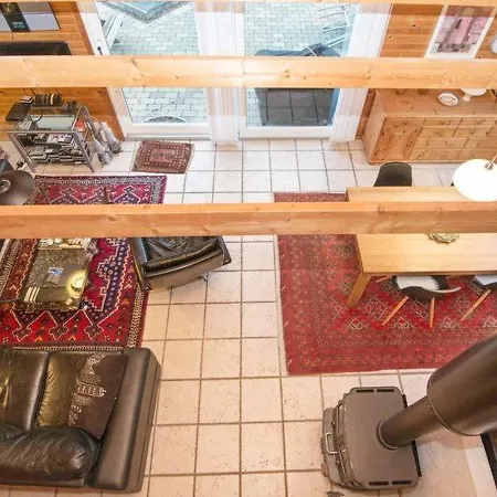 Sleeps 8 Pool Wifi